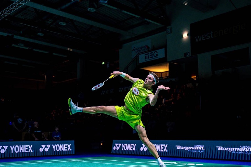 Viktor Axelsen cay đắng rời All England Open 2025