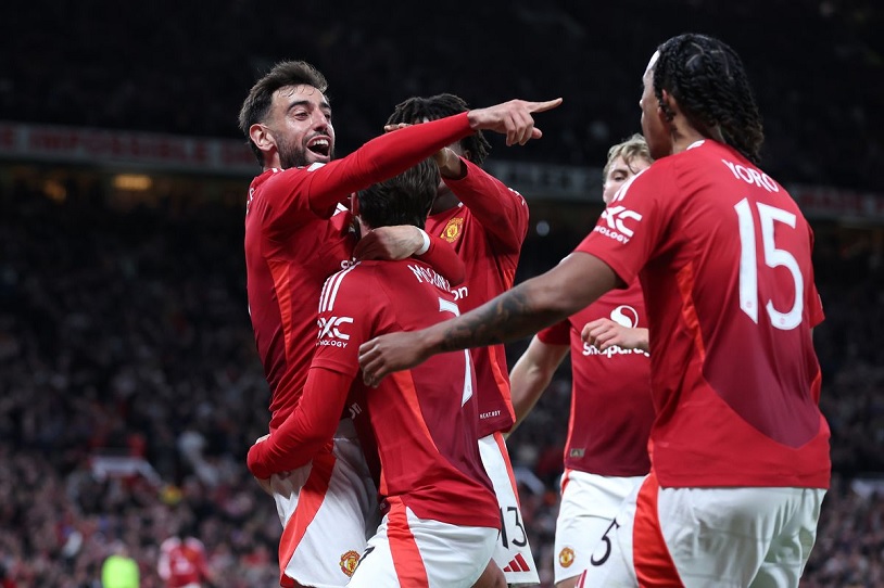 Man United thắng đậm để vào chung kết