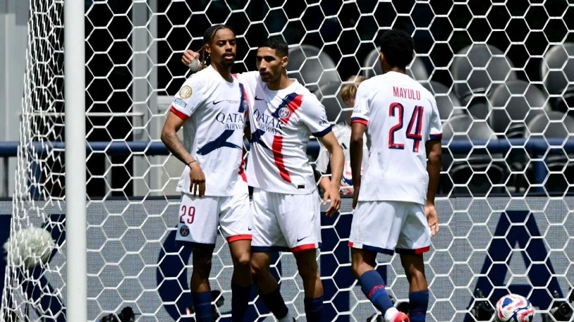 PSG dẫn đầu bảng B