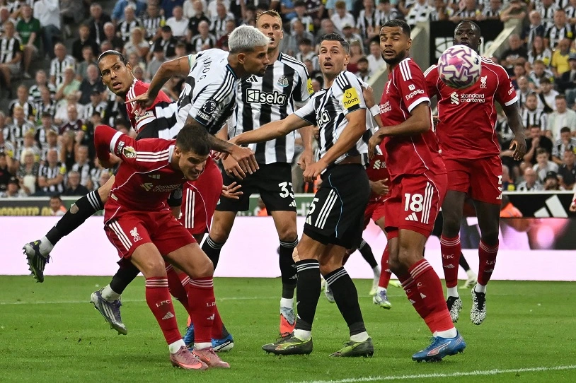 Liverpool suýt ôm hận