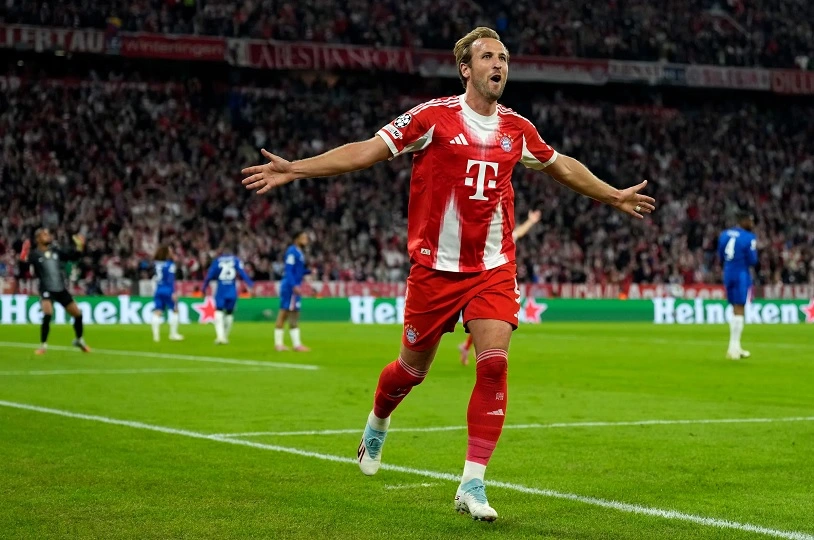 Harry Kane lập cú đúp trước Chelsea