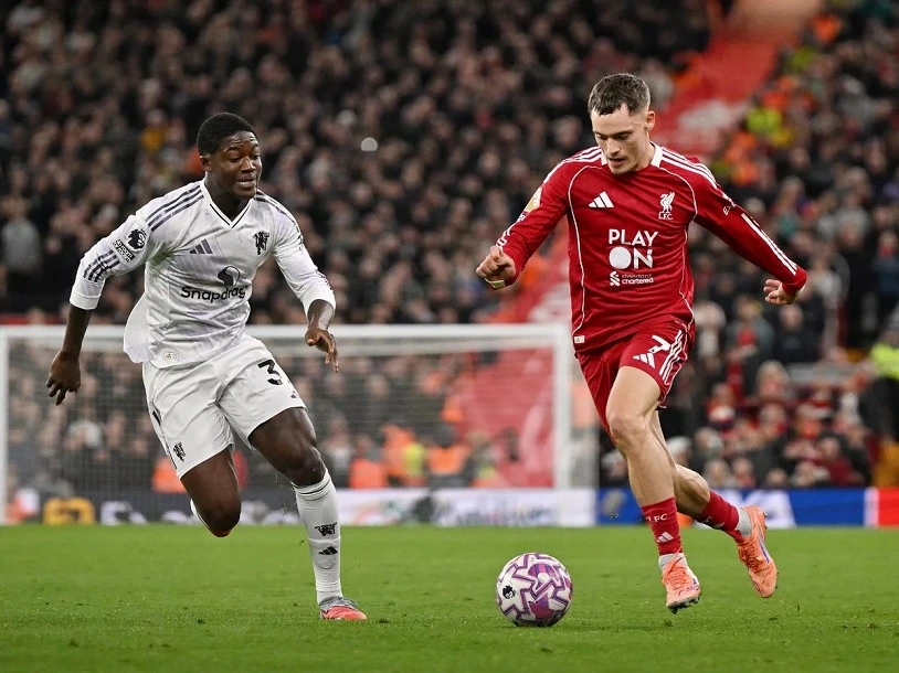 Liverpool ngậm đắng trước Man United ngay tại Anfield